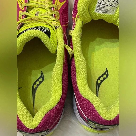 Saucony Pink & Neon Ignition 4 Running Shoes Sz 9.5 - Picture 8 of 9